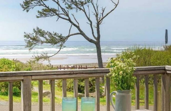 The Castle Rock Estate by Avantstay Steps From Arch Cape Beach w/ Hot Tub & Sauna - Foto 52