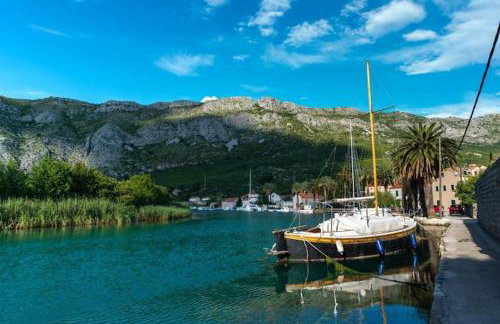 Apartments Azzurro- Three Bedroom Apartment with Terrace and Hot Tub Azzurro I-donji - Foto 8