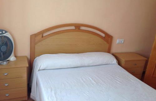 Chalet en el Monte con Piscina - Foto 8