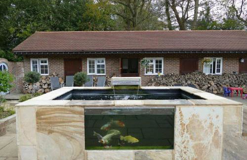 The Stables - 2 bed with large garden and hot tub. - Foto 33