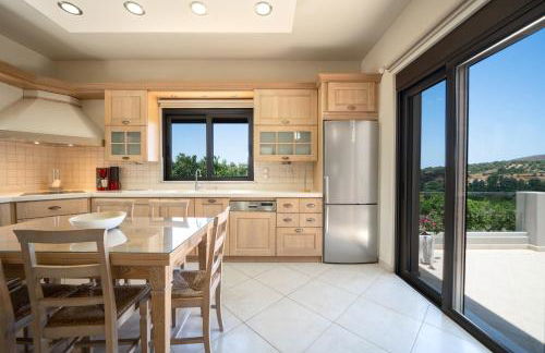 Villa Florentina at Chania Suburbs With Private Pool and BBQ - Photo 23