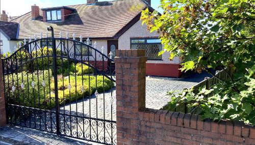 Quiet Secluded two Bedroom Bungalow With Parking - Foto 1, Garden view
