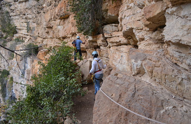 Discesa in corda doppia nella Doline dei Pappagalli - Foto 5