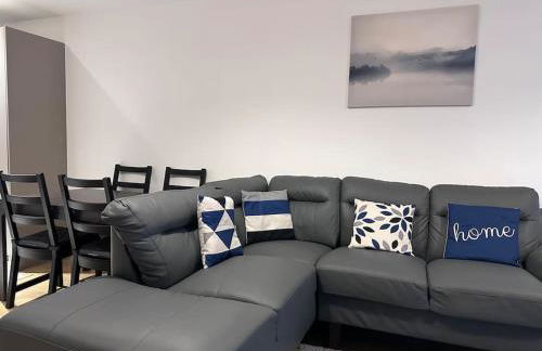 Modern 2 bed 2 bath Flat Close to Train station - Foto 13