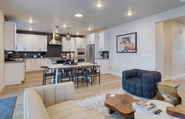 Ski La Vie by Avantstay Hot Tub + Game Room, Near the Ski Slopes - Foto 3