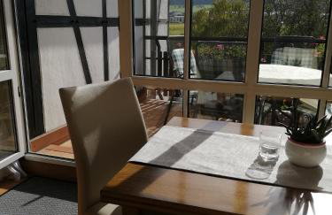 Ferienwohnungen Zum Niederberg mit Balkon und Moselblick - Foto 12