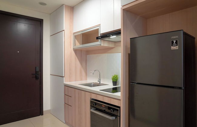 Spacious And Homey Studio At Cleon Park Apartment - Foto 10