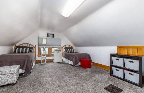 The Dubuque House - Historic Downtown Location! - Foto 21