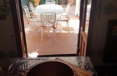 Villa del Golfo Urio with swimming pool shared by the two apartments it is essential to have a car - Foto 29