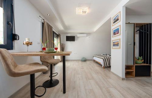 Unique Villa V with large pool - Photo 39