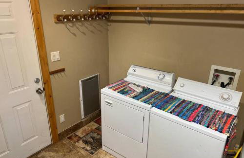 Abandoned Rail Cabin -19 miles to Breckenridge! Hot Tub! - Foto 44