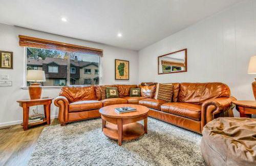 Modern 3BD -Walk to Lake & Beach - Foto 6