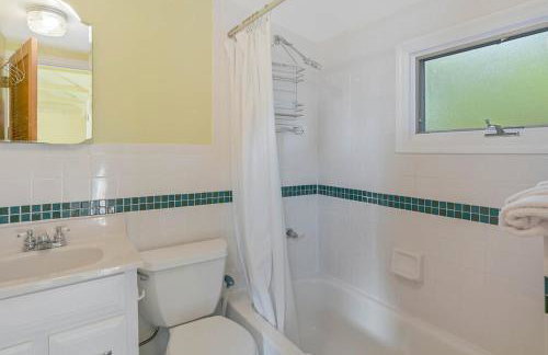 Gorgeous Hamptons Farmhouse - Get the Beach without the Traffic! - Foto 43