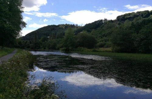 Tranquil Welsh Mountain Gem, Abertillery, Wales - Foto 73
