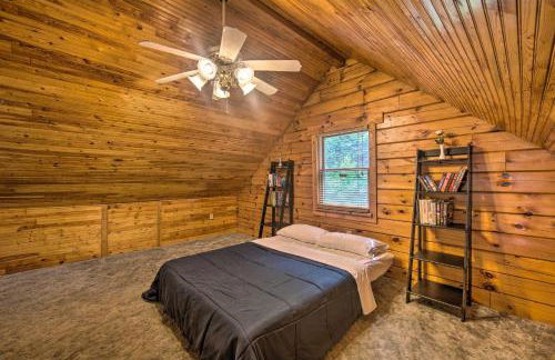 Cozy Family-Friendly Pine Grove Cabin with Fire Pit! - Foto 14