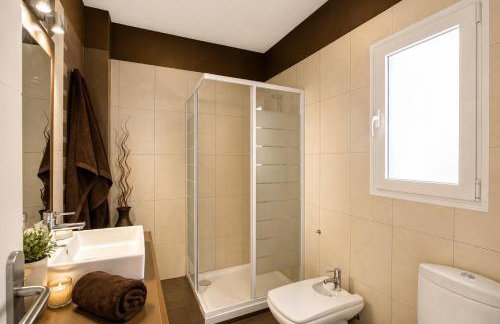 Villa Sol Costa Adeje Heated Pool Putting Green Sleeps 8 - Photo 17