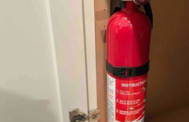 OTR, QUEEN Bed, 50in TV, Workspace, Near Lightrail - Foto 33