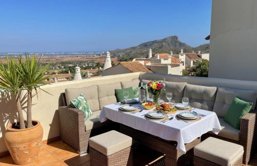 Beautiful 3 bedroom villa in the Golf and Sports paradise of La Manga Club - Foto 1