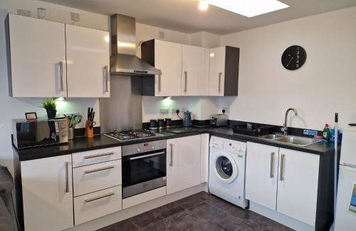 Hereford - Robin Coach House - Located On City Outskirts In North Hereford - Modern 2 Bedroom Property With Parking - Suitable For Small Family, Couple Or Contractors - Hosted by RENTMYHOUSE - Foto 5