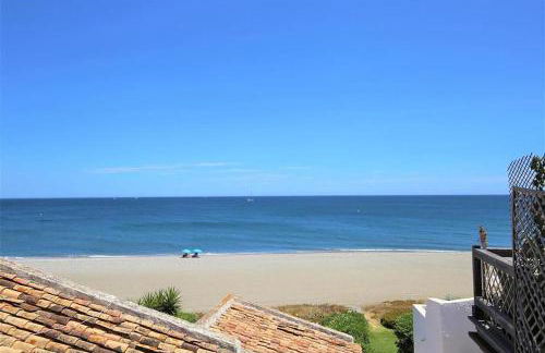 Beachhouse GALORE - Photo 4