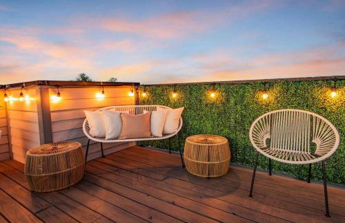 Luxury Townhouse with Rooftop Deck Less than 10 mins to Downtown - Foto 47