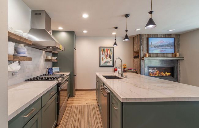 VIP Ski-In Ski-Out Northstar Ski Trails by Sierra Getaways - Photo 4