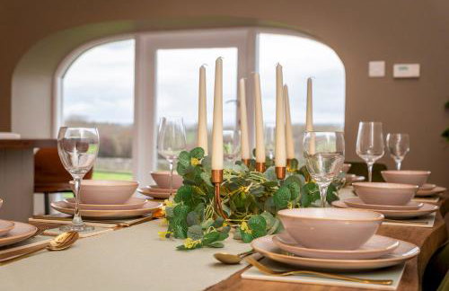 Luxury Barn - Hot Tub, Views, Stunning Location! - Pass the Keys - Photo 29