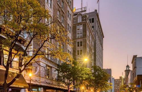 East 225 I Modern Studio in Downtown Rochester - Foto 23