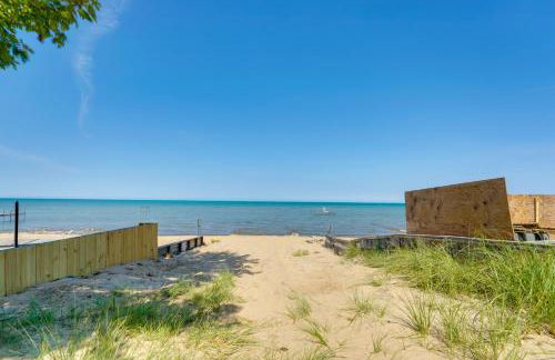 Walk to Beach Access! Chic Port Austin Studio - Foto 25