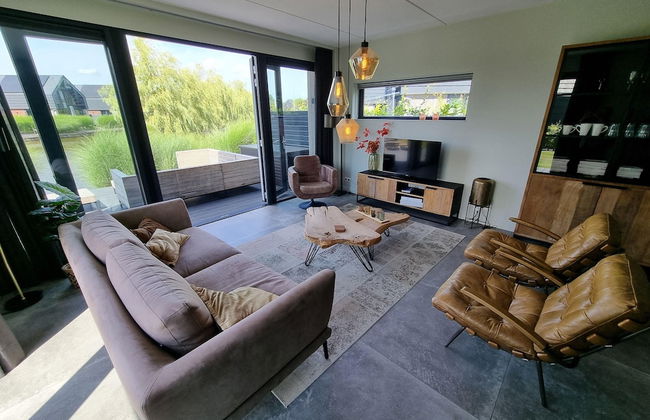 Luxurious Detached Water Villa With Jetty - Foto 14