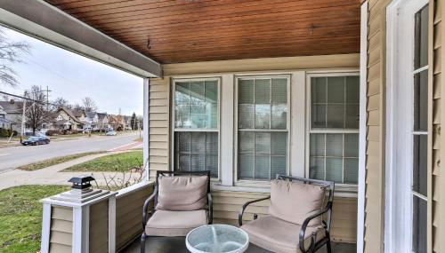 Lakewood Home with Yard about 8 Mi to Cleveland! - Photo 2