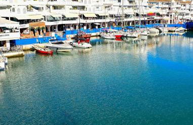 Luxury beachfront apartment with pool, sauna, fitness and gym in province Malaga, Andalusia - Photo 55