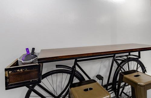 Brew City Game Room Fenced Yard 2 king beds - Foto 96