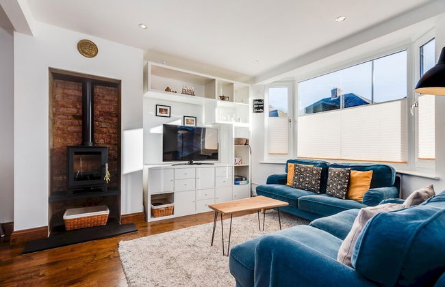 Charming 3 BR House - Garden Parking Near CS Lewis Park - Foto 26