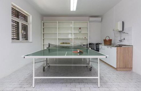 Six-Bedroom Holiday Home In Sv Filip I Jakov - Foto 33