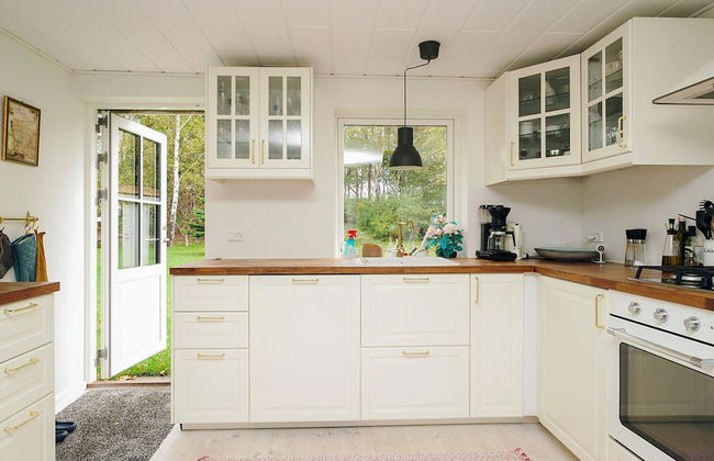 6 Person Holiday Home in Hojby - Photo 18