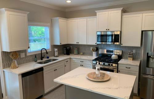 Fully Fenced & Fitted 4BR Near LakePoint Sports - Foto 38