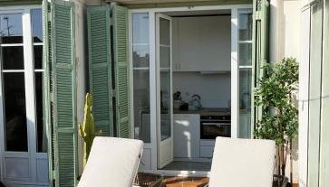 Exclusive Top Floor - Love Suite - Photo 3