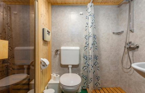 Villa With Pool, Jacuzzi, Sauna, Fitness, Playground & Wine Cellar - Photo 50