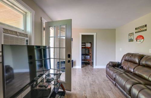 Beautiful Franklin Home with Bunkhouse and Hot Tub! - Foto 41