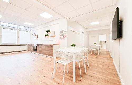 Tolstov Apartments - City Center Apartments with 5 Rooms - 10 Min Messe DUS - Foto 21