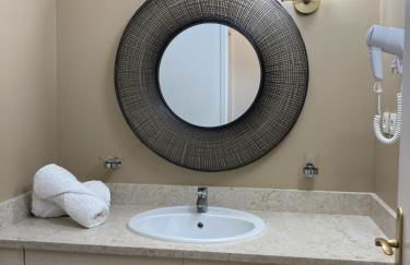 LA PERLE DE PROVENCE-Magnifique Vue CLIM LINGE Golf Saumane 6P Piscine Tennis - Foto 8