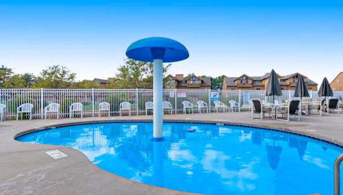 Sunset Condominiums: Golf View - Foto 2