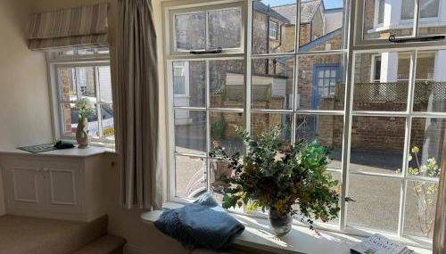 Gulls, charming seaside cottage, centrally located - Photo 4