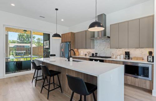 Luxury Getaway Near AT&T Stadium - 4BR Entire House-Hot Tub & Arcade - Foto 10