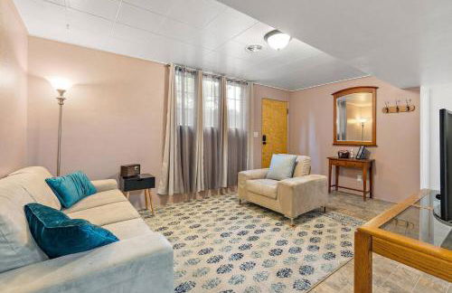 Cozy Holiday Hideaway King Bed Free Parking - Foto 7