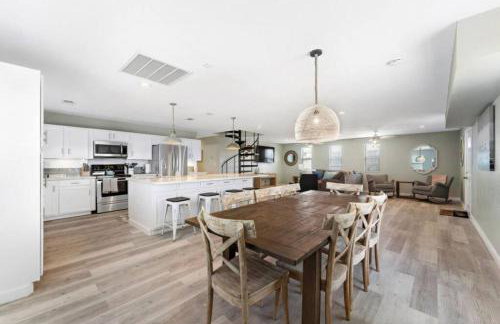 Beach house with game room just minutes from beach - Foto 10