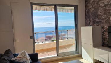 Sunny Holidays - Photo 2