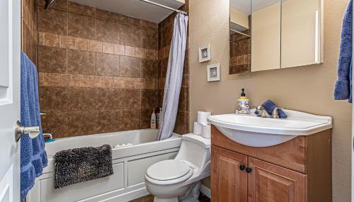 the Veranda, Best Area, 2 Baths, 2 Bedrooms, WD, Jacuzzi bath, New Carpet, Balcony, 925sf - Foto 4