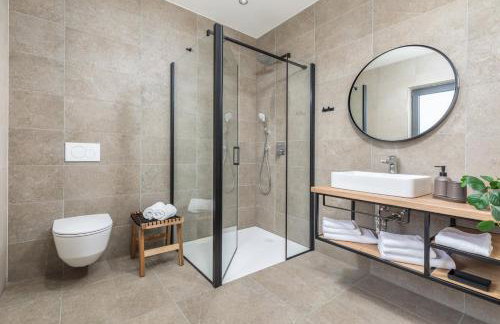 Villa Lastine by Villsy - Photo 38